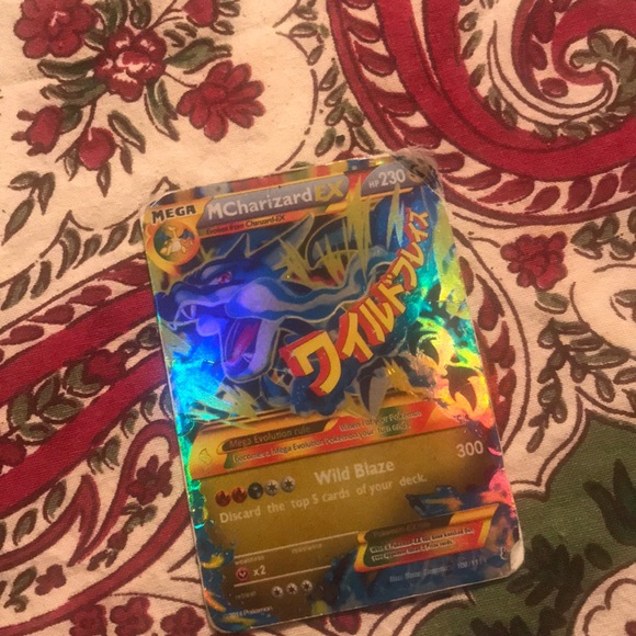 Mega Charizard Pokémon - Picture 4 of 4